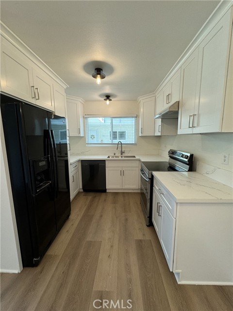 Detail Gallery Image 2 of 12 For 2844 E 3rd St #210,  Long Beach,  CA 90814 - 2 Beds | 2 Baths