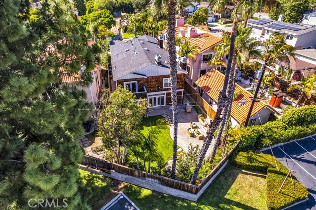 810 Juanita Avenue, Redondo Beach, California 90277, 5 Bedrooms Bedrooms, ,3 BathroomsBathrooms,Residential,Sold,Juanita,TR22080306