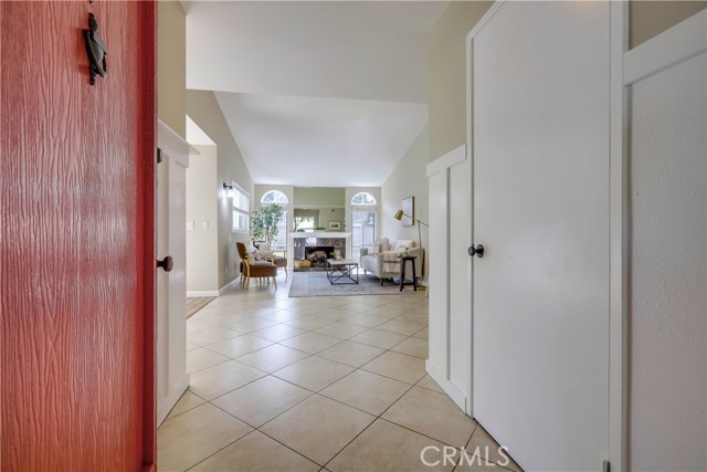 3209 S Center Street, Santa Ana CA: https://media.crmls.org/medias/486cab70-b8dc-40be-a01f-0d7512f252e0.jpg