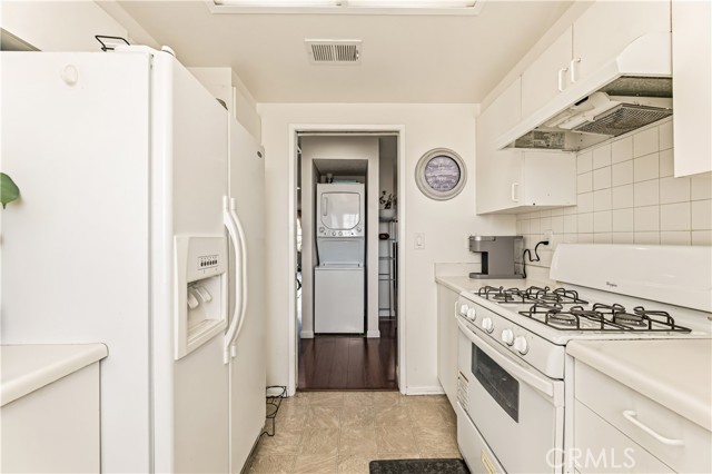 Detail Gallery Image 12 of 35 For 598 S 2nd #D,  Alhambra,  CA 91801 - 2 Beds | 2 Baths