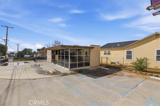 Detail Gallery Image 23 of 40 For 3383 Highland, Highland,  CA 92346 - 3 Beds | 1/1 Baths