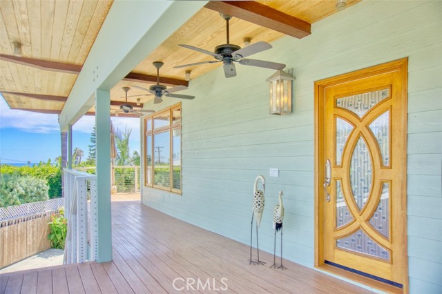 27062 Calle Juanita, Dana Point CA: https://media.crmls.org/medias/486e11c3-ca1c-45b4-b18d-88f5e580e87a.jpg