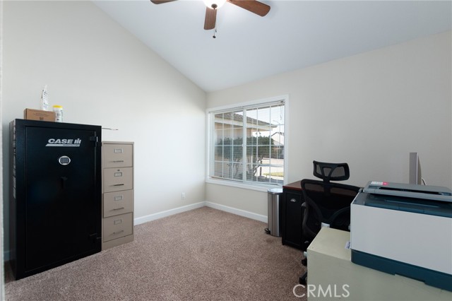 1216 Shady Glen Court, Santa Maria CA: https://media.crmls.org/medias/486e3132-90a3-4a60-8e20-24ecee5717bf.jpg