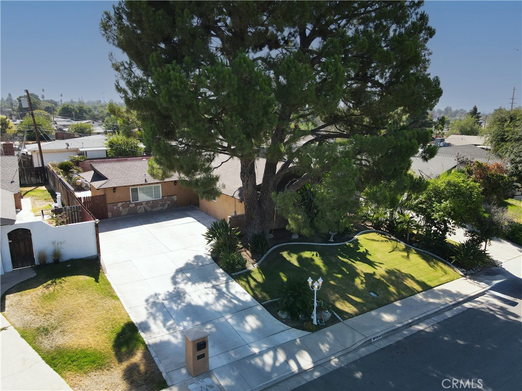 2914 Roanoke Court