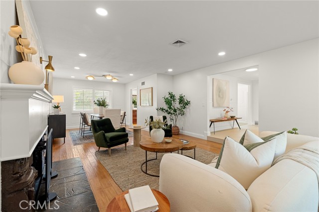 Image 10 of 73 For 4972 Park  