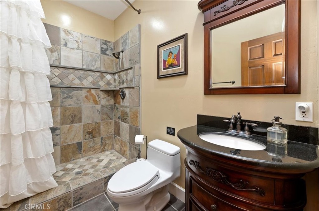 https://media.crmls.org/medias/4870a766-b58e-4844-8719-0cf460575485.jpg?preset=X-Large