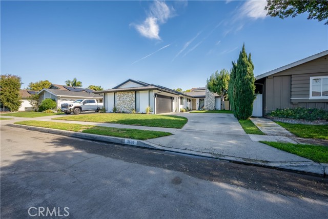 Detail Gallery Image 8 of 54 For 3600 Lama Ave, Long Beach,  CA 90808 - 3 Beds | 2 Baths