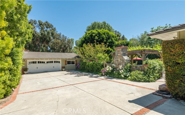27548 Eastvale Road, Palos Verdes Peninsula, California 90274, 5 Bedrooms Bedrooms, ,2 BathroomsBathrooms,Residential,Sold,Eastvale,PV22088105