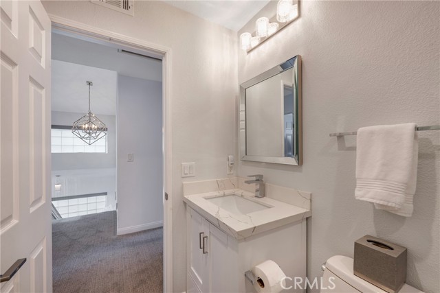 939 Blue Mountain, Westlake Village CA: https://media.crmls.org/medias/4871e3ac-484e-45c9-839d-7017b61ba41a.jpg