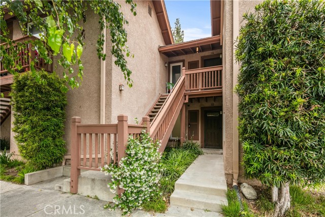 Detail Gallery Image 1 of 26 For 7101 Farralone Ave #112,  Canoga Park,  CA 91303 - 2 Beds | 1 Baths