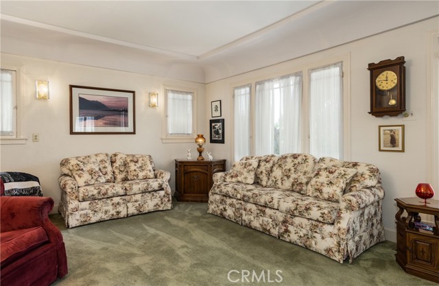 11460 Terracina Blvd, Redlands CA: https://media.crmls.org/medias/4872701a-da31-4d29-a0ca-20e6a2520dee.jpg