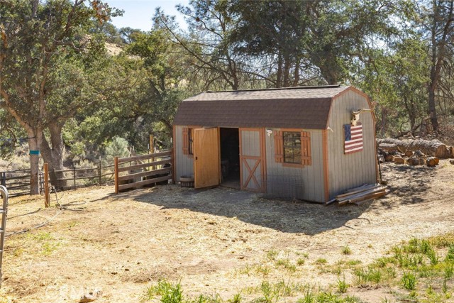 Detail Gallery Image 52 of 67 For 29670 Skyline Dr, Tehachapi,  CA 93561 - 6 Beds | 3/1 Baths
