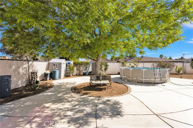 Detail Gallery Image 45 of 56 For 19985 Red Feather, Apple Valley,  CA 92307 - 3 Beds | 2/1 Baths