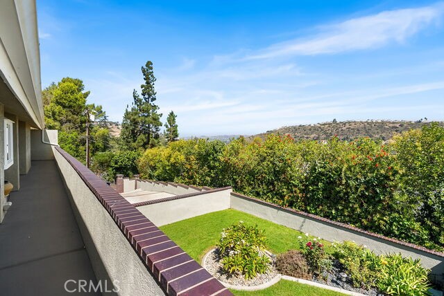 Detail Gallery Image 4 of 38 For 12782 Periwinkle, North Tustin,  CA 92705 - 5 Beds | 3/1 Baths