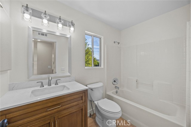 Detail Gallery Image 25 of 32 For 929 Mesa Alta Cir, Corona,  CA 92879 - 3 Beds | 2/1 Baths