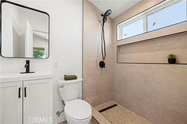 Detail Gallery Image 33 of 47 For 18718 Delight St, Canyon Country,  CA 91351 - 4 Beds | 2 Baths