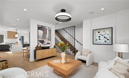 901 W Duarte Road, Arcadia CA: https://media.crmls.org/medias/487606fe-1fb5-4f9e-a5d4-489ee8ddb20d.jpg