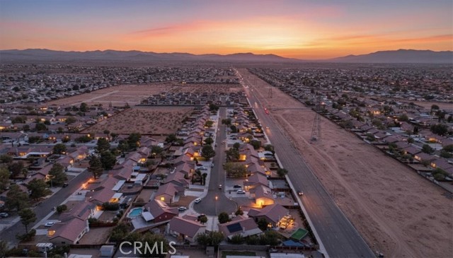 10715 Wakefield E Street, Adelanto CA: https://media.crmls.org/medias/48760fce-c446-4cba-8cae-e5c56fa2d343.jpg