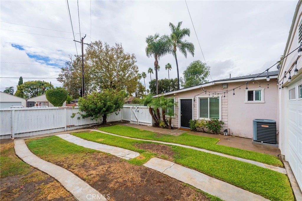 MLS #OC25244856 image #22