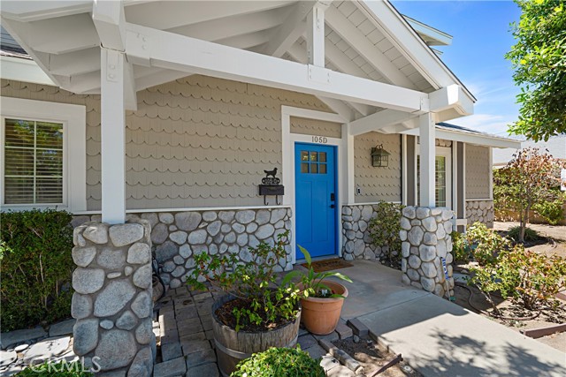 Detail Gallery Image 4 of 26 For 105 Grand Ave #D,  Monrovia,  CA 91016 - 3 Beds | 2/1 Baths