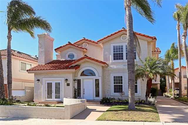 2403 Voorhees Avenue, Redondo Beach, California 90278, 4 Bedrooms Bedrooms, ,2 BathroomsBathrooms,Residential,Sold,Voorhees,SB17132847