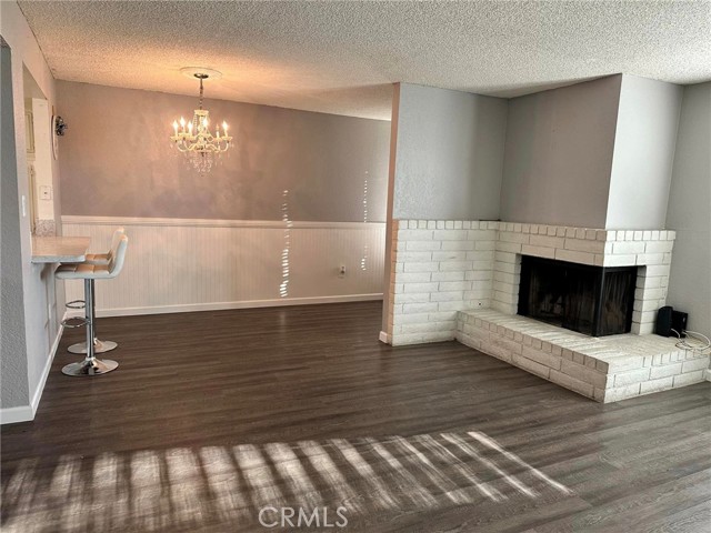 Detail Gallery Image 6 of 19 For 1405 Gemini Ct, Bakersfield,  CA 93309 - 3 Beds | 2/1 Baths