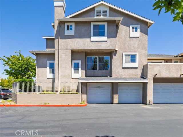23238 Colony Park Drive, Carson CA: https://media.crmls.org/medias/4877d1b9-61a9-4339-98d9-ba15d9262ab8.jpg