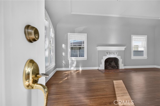 14127 Lemay photo 3