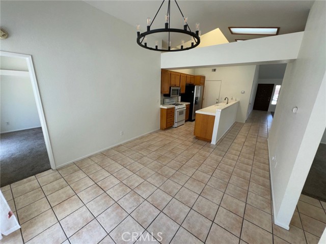 Detail Gallery Image 11 of 50 For 2917 Astoria Cir, Corona,  CA 92879 - 3 Beds | 2 Baths