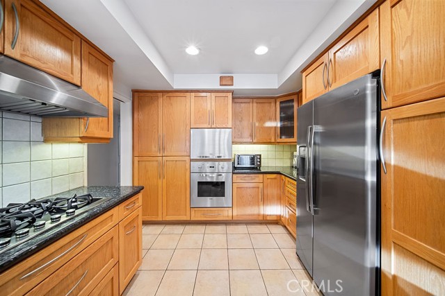 Detail Gallery Image 10 of 33 For 6284 Hamilton Ln, La Crescenta,  CA 91214 - 4 Beds | 2 Baths