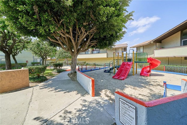 832 Coriander Drive, Torrance CA: https://media.crmls.org/medias/487900ad-4556-4213-be8d-85b4f7a66b6b.jpg