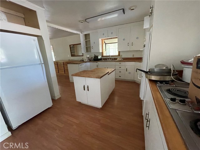 8031 Lake Street, Lower Lake CA: https://media.crmls.org/medias/48791e35-0760-4831-95eb-911be58caf71.jpg