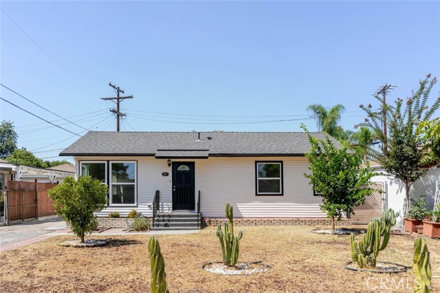 Detail Gallery Image 1 of 45 For 611 Davis, Glendale,  CA 91201 - 2 Beds | 2 Baths