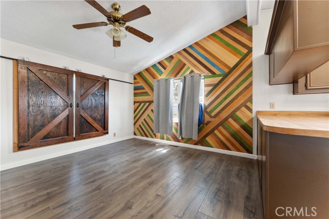 Detail Gallery Image 32 of 44 For 6367 Arrowhead Lake Rd, Hesperia,  CA 92345 - 6 Beds | 4 Baths