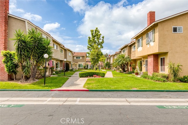 Detail Gallery Image 30 of 56 For 11879 Sungrove Cir, Garden Grove,  CA 92840 - 3 Beds | 2/1 Baths