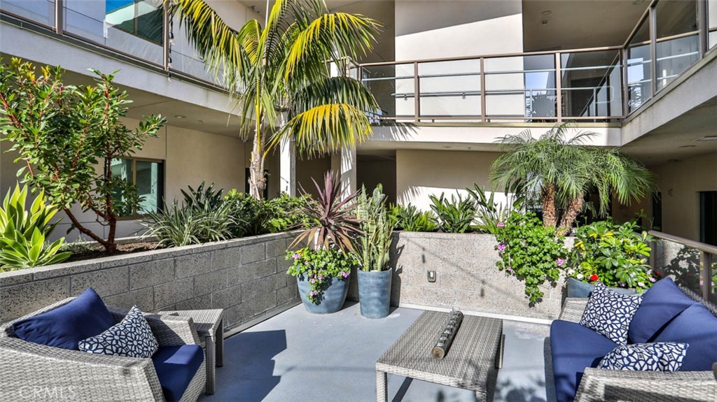 3025 Byron Street - photo 2