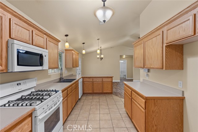 Detail Gallery Image 10 of 28 For 14513 Colter Way, Magalia,  CA 95954 - 3 Beds | 2 Baths