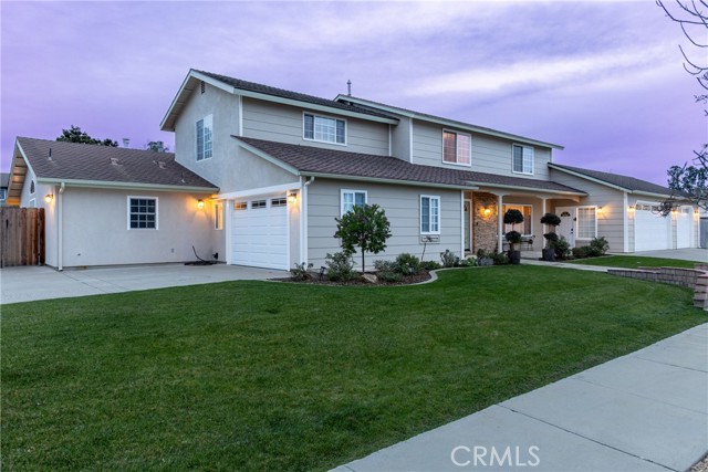 Detail Gallery Image 6 of 69 For 390 Meadowbrook, Santa Maria,  CA 93455 - 5 Beds | 4/1 Baths