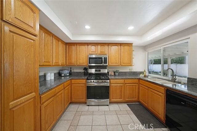 Detail Gallery Image 18 of 47 For 16672 Bolero Ln, Huntington Beach,  CA 92649 - 3 Beds | 2 Baths