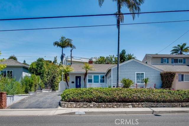 2520 Ardmore Avenue, Hermosa Beach, California 90254, 3 Bedrooms Bedrooms, ,1 BathroomBathrooms,Residential,Sold,Ardmore,SB22085709