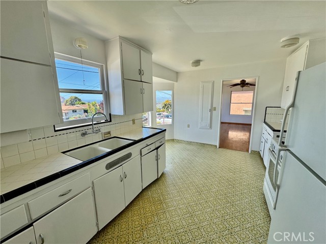 Detail Gallery Image 6 of 35 For 470 Kern Ave, Morro Bay,  CA 93442 - 2 Beds | 1 Baths