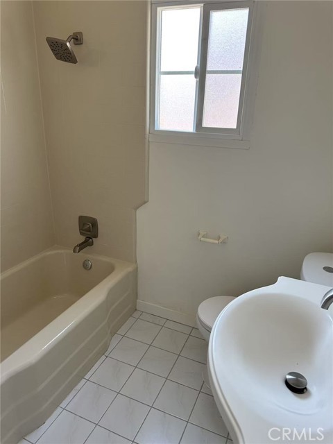 6136 Camellia Avenue, Temple City CA: https://media.crmls.org/medias/487e3bba-f4d4-490c-98f7-b2bd7b5d0a6a.jpg