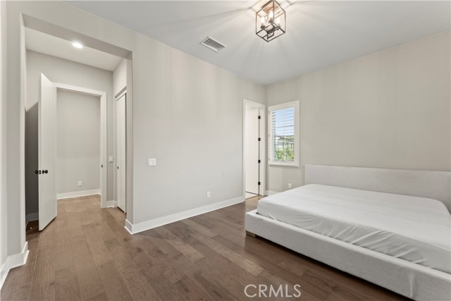 Image 26 of 63 For 51 Redshift  