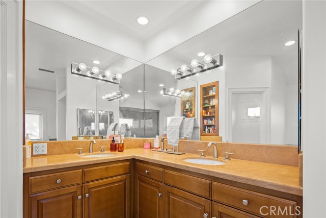 Detail Gallery Image 24 of 42 For 222 Costa Mesa St, Costa Mesa,  CA 92627 - – Beds | – Baths