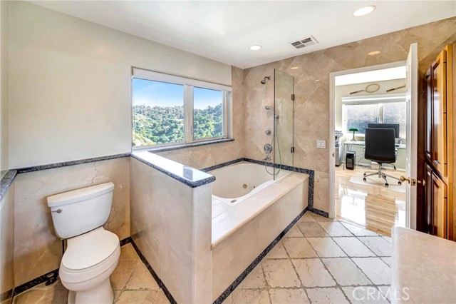 Detail Gallery Image 28 of 36 For 3681 Alta Mesa Dr, Studio City,  CA 91604 - 4 Beds | 4 Baths