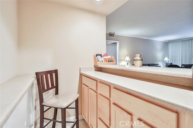 Detail Gallery Image 12 of 45 For 4915 Tyrone Ave #204,  Sherman Oaks,  CA 91423 - 1 Beds | 1 Baths