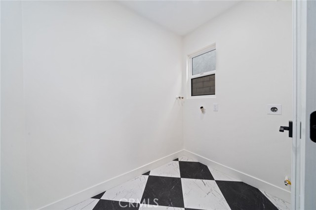 Detail Gallery Image 9 of 29 For 332 Flint Ave, Long Beach,  CA 90814 - 3 Beds | 3 Baths