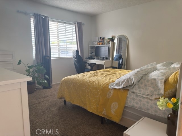 https://media.crmls.org/medias/4880a5d0-00c0-4b3b-bfa5-b835f78d9a90.jpg?preset=X-Large