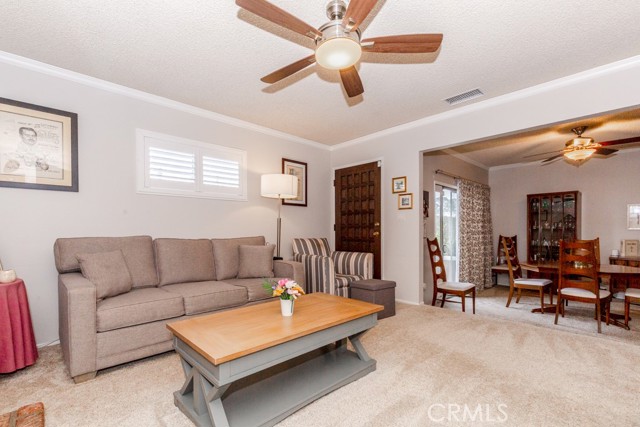 Detail Gallery Image 14 of 54 For 11229 Elmhurst Dr, Norwalk,  CA 90650 - 4 Beds | 2 Baths