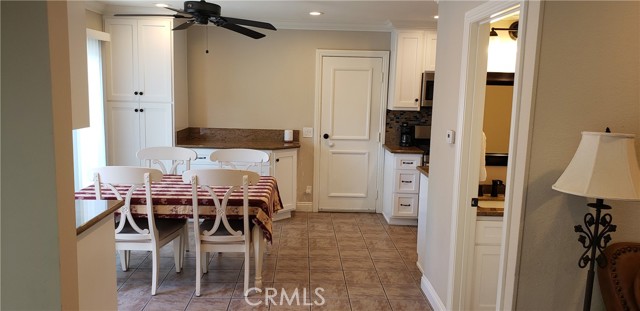 26053 Via Pera, Mission Viejo CA: https://media.crmls.org/medias/48817391-f9e0-43e9-8ebd-1b93ef37337f.jpg